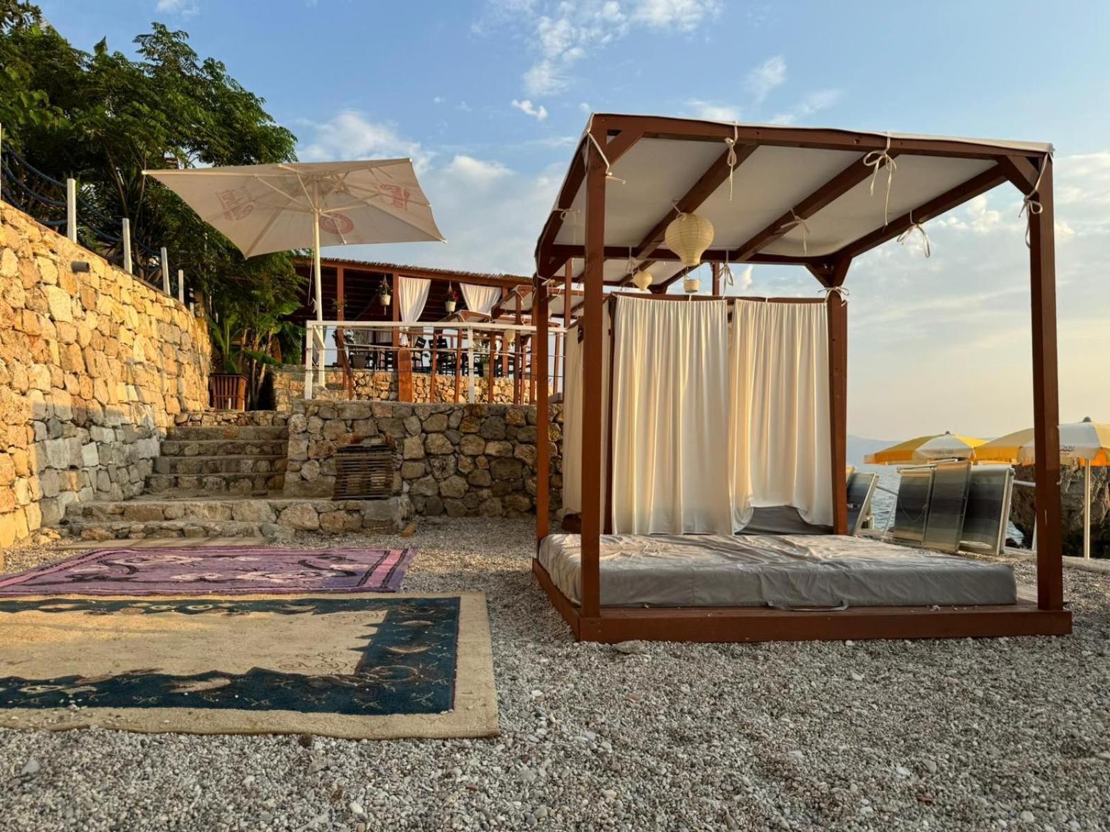 Bed & Breakfast Rahmi & Veli Dervishaj Radhime